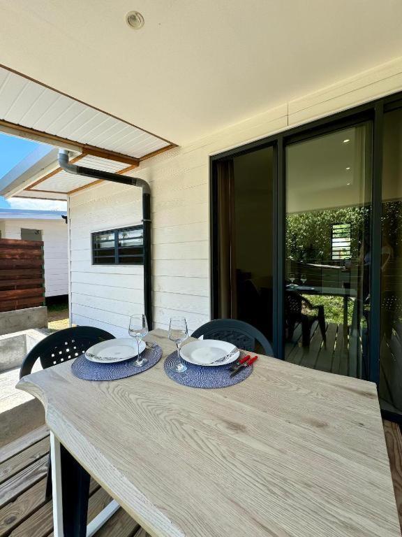 פאפט Tiny House Moorea Hinavai מראה חיצוני תמונה